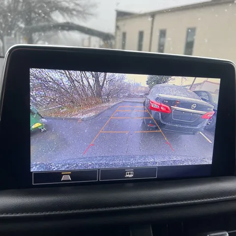 2021 Chevrolet Suburban LT - Photo 13