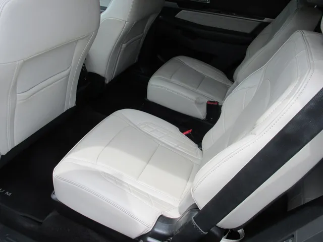 2018 Ford Explorer Platinum - Photo 10