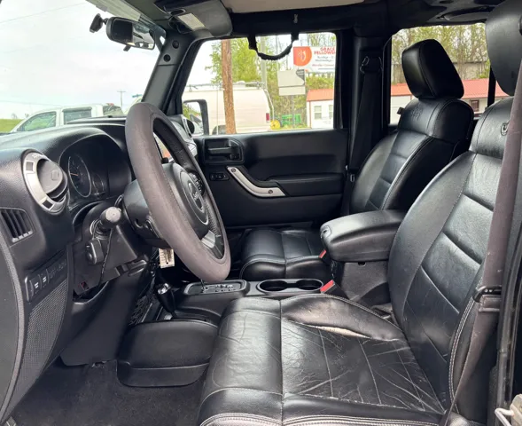 2012 Jeep Wrangler Unlimited Rubicon - Photo 7