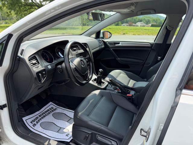 2015 Volkswagen Golf SportWagen TDI S