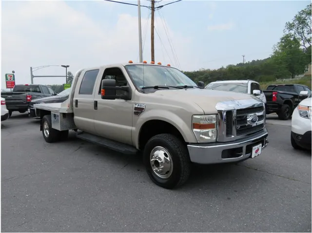 2008 Ford F-350 Super Duty XL's photo