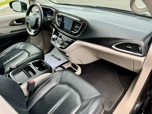2018 Chrysler Pacifica Touring L - Photo 34
