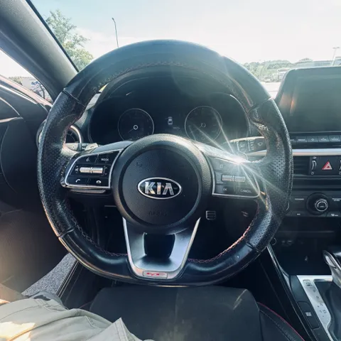 2021 Kia Forte GT - Photo 23