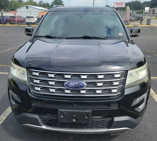 2016 Ford Explorer Limited's photo