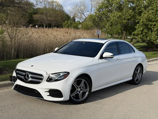2017 Mercedes-Benz E-Class E300 4MATIC's photo