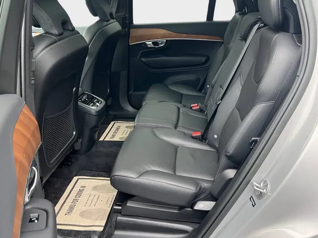 2023 Volvo XC90 Plus - Photo 10