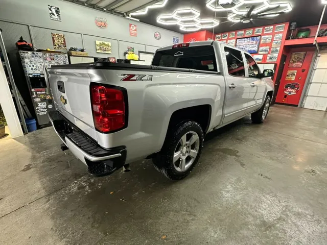 2018 Chevrolet Silverado 1500 LT Z71 - Photo 6
