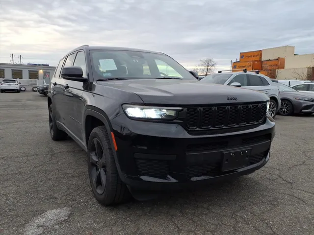 2023 Jeep Grand Cherokee L Altitude's photo