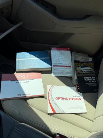 2012 Kia Optima Hybrid Sedan