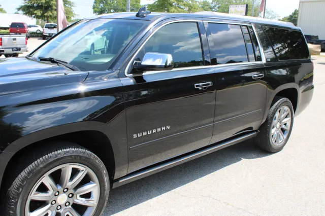 2015 Chevrolet Suburban LTZ - Photo 9