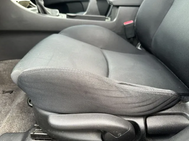 2011 Mazda Mazda3 s photo 8