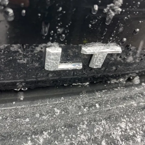 2021 Chevrolet Suburban LT - Photo 9