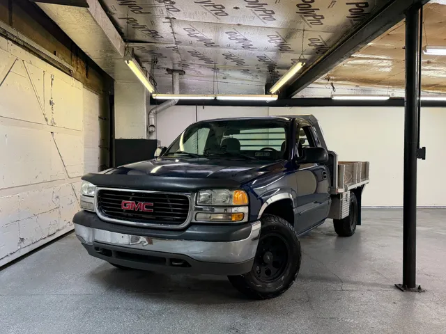 2000 GMC Sierra's photo