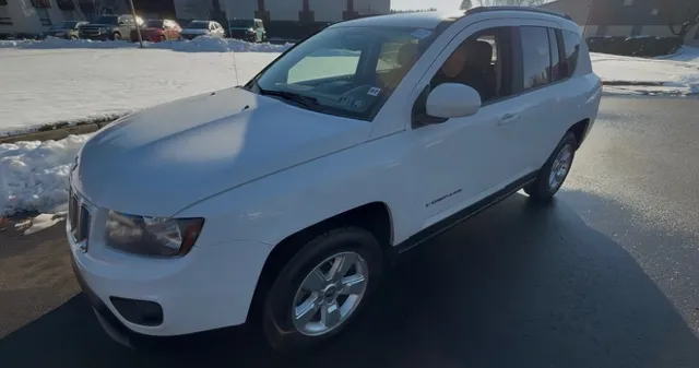 2016 Jeep Compass Latitude's photo