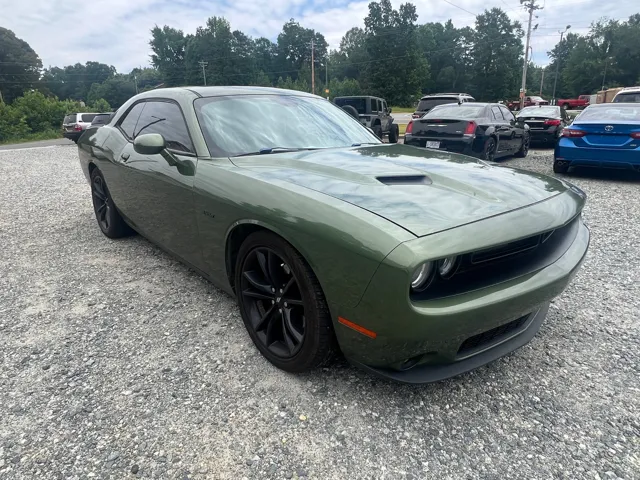 2018 Dodge Challenger R/T's photo