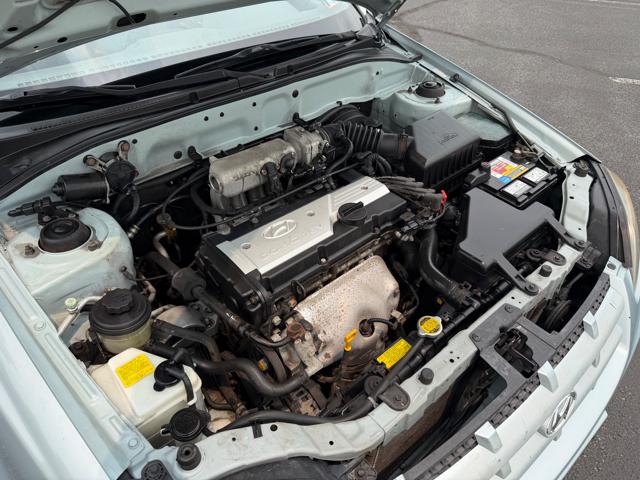 2005 Hyundai Accent GLS 4-Door