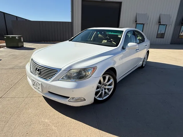 2007 Lexus LS Base's photo