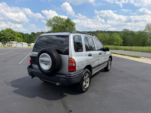 2002 Chevrolet Tracker 4-Door Hardtop 2WD