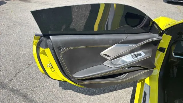 2021 Chevrolet Corvette 3LT - Photo 23