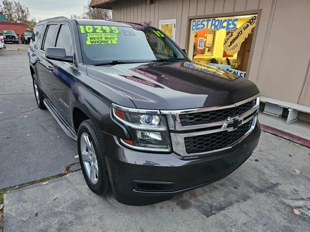 2015 Chevrolet Suburban LT's photo