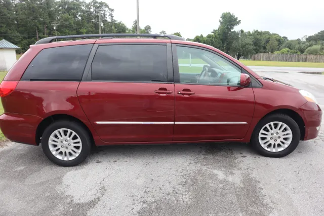 2009 Toyota Sienna Limited - Photo 6