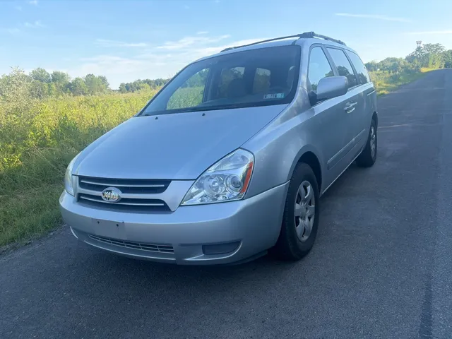2007 Kia Sedona LX's photo