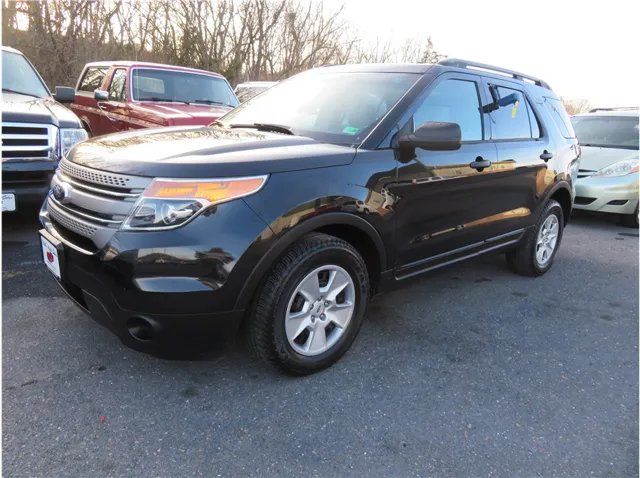 2014 Ford Explorer Base's photo
