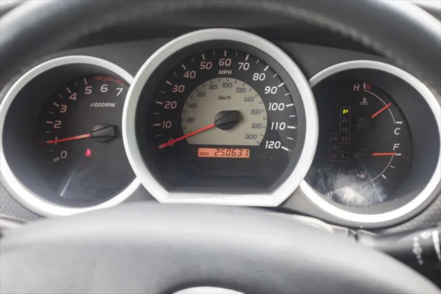 2011 Toyota Tacoma Base - Photo 16