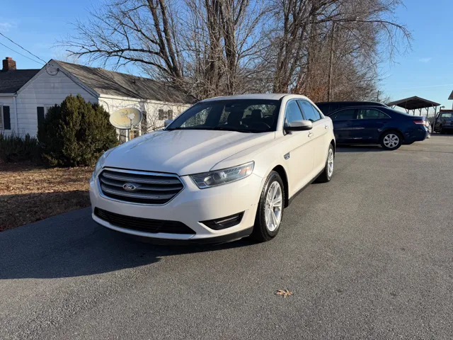 2015 Ford Taurus SEL