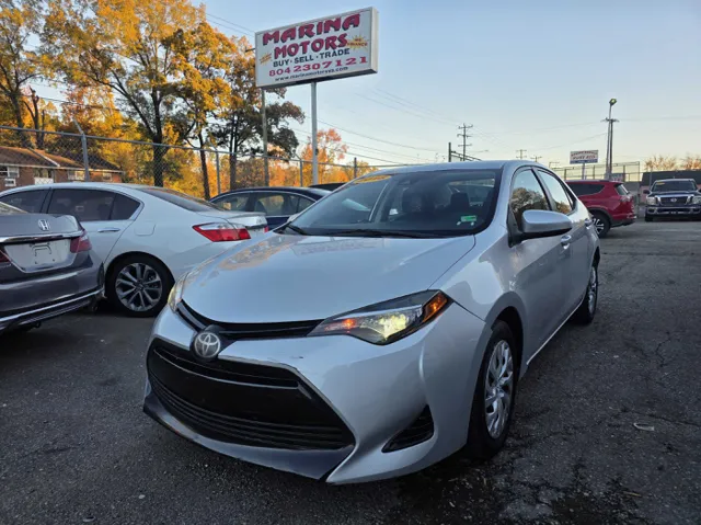 2018 Toyota Corolla LE's photo