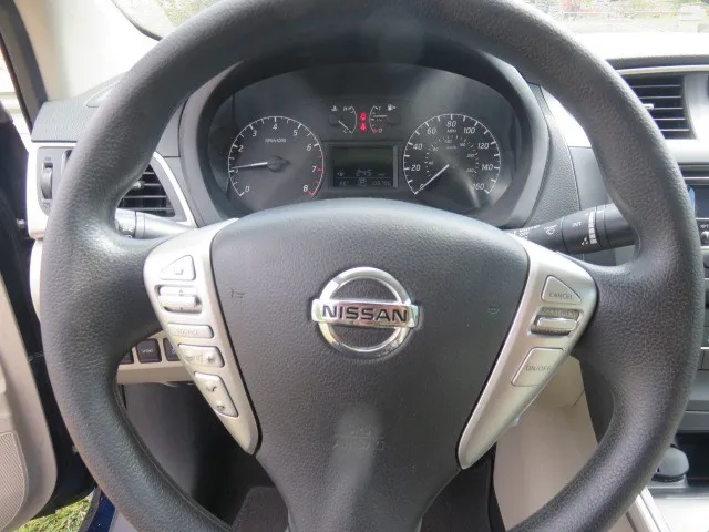 2017 Nissan Sentra photo 14