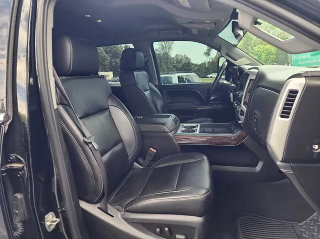 2015 Gmc Sierra SLT photo 17