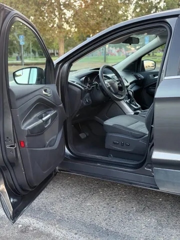 2016 Ford Escape SE - Photo 14