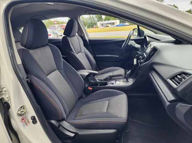 2018 Subaru Crosstrek 2.0i Premium photo 14