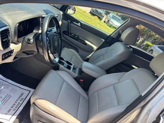 2020 Kia Sportage EX - Photo 8