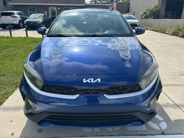 2023 Kia Forte LXS - Photo 6