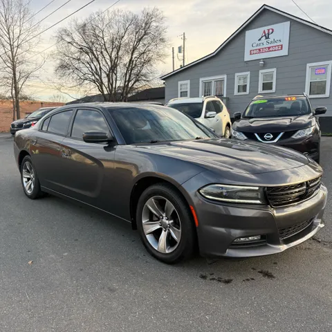 2018 Dodge Charger SXT's photo
