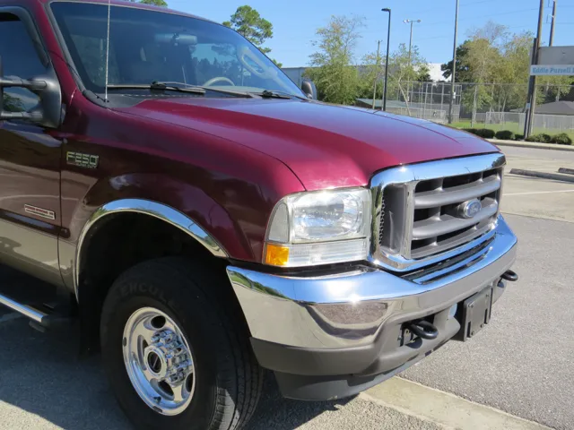 2004 Ford F-250 Lariat photo 23