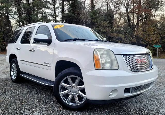2012 GMC Yukon Denali's photo