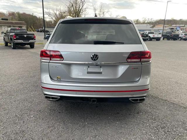 2021 Volkswagen Atlas SE Technology R-Line photo 4