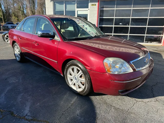 2005 Ford Five Hundred Limited's photo