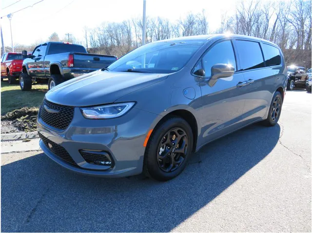 2022 Chrysler Pacifica Hybrid