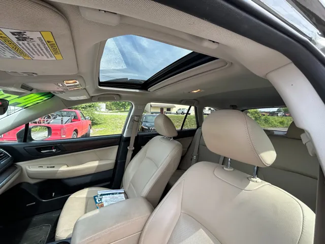 2018 Subaru Outback Limited - Photo 12