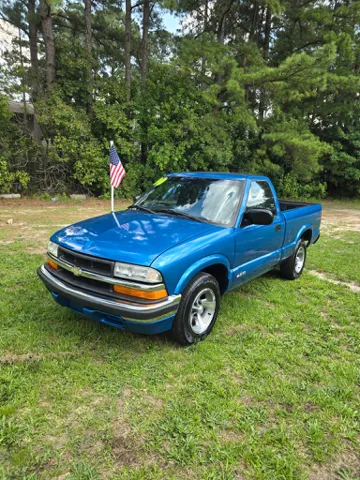 2000 Chevrolet S-10 LS - Photo 9