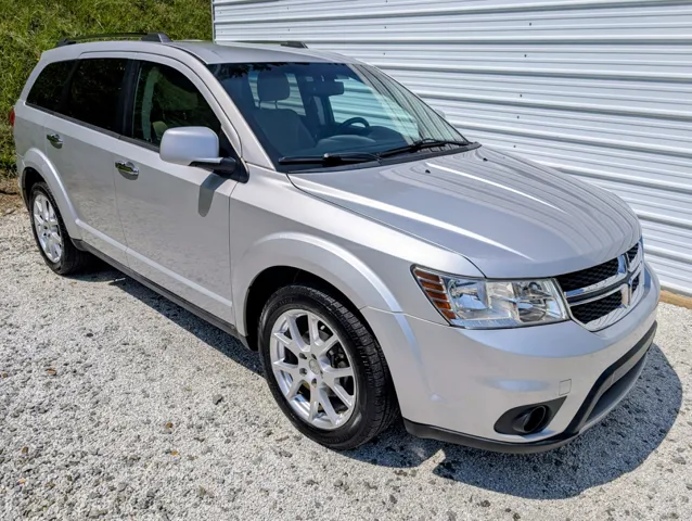 2011 Dodge Journey Crew FWD's photo