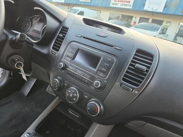 2014 Kia Forte LX - Photo 37