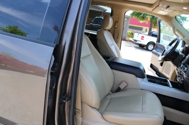 2017 Ford F-250 Super Duty Lariat - Photo 26