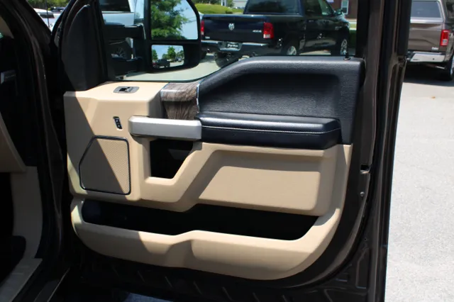 2017 Ford F-250 Super Duty Lariat - Photo 32