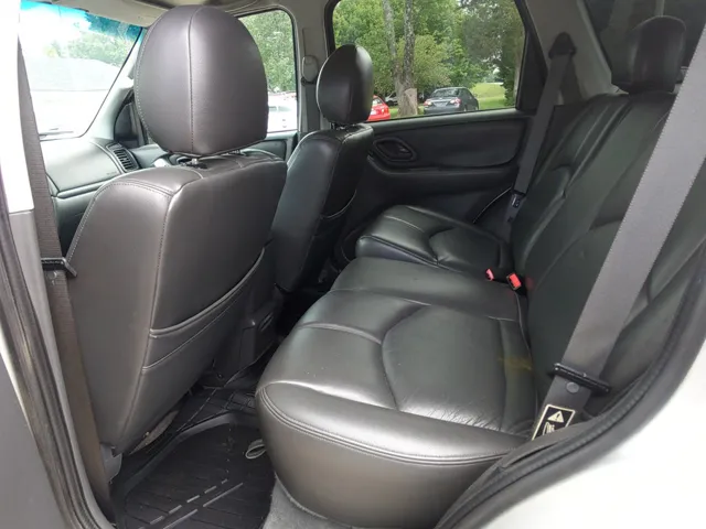 2004 Mazda Tribute LX - Photo 13