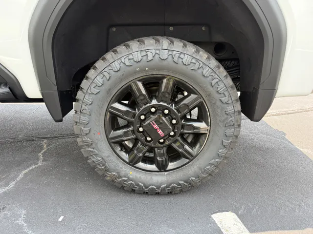 2026 GMC Sierra 2500HD AT4 - Photo 14
